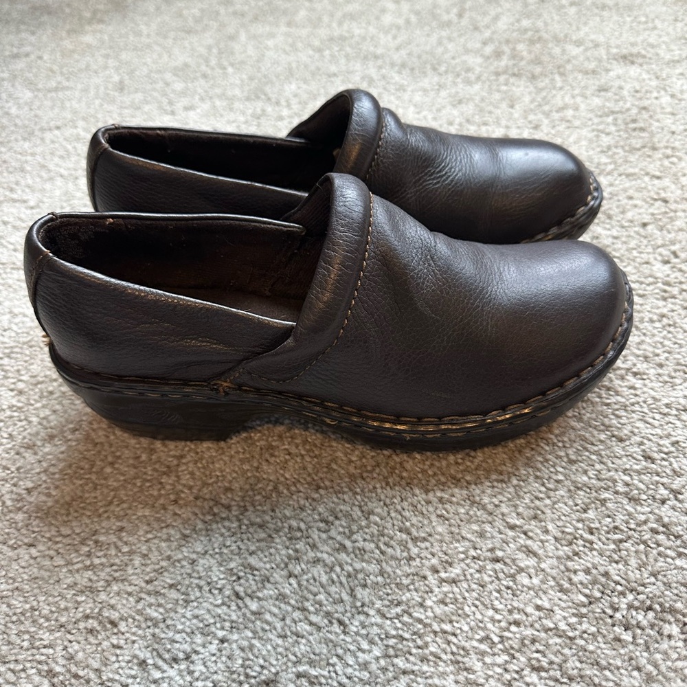 Thom McAn Dark Brown Leather Clogs